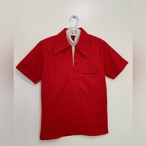 Vintage Turtle neck with textured jersey fabric in red. Size Small .60'/70'